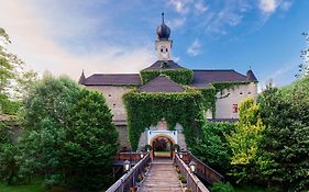 Tauroa Schloss Gabelhofen